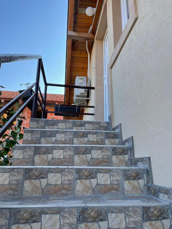 Apartmani Marija Zemun Zemun Polje エクステリア 写真